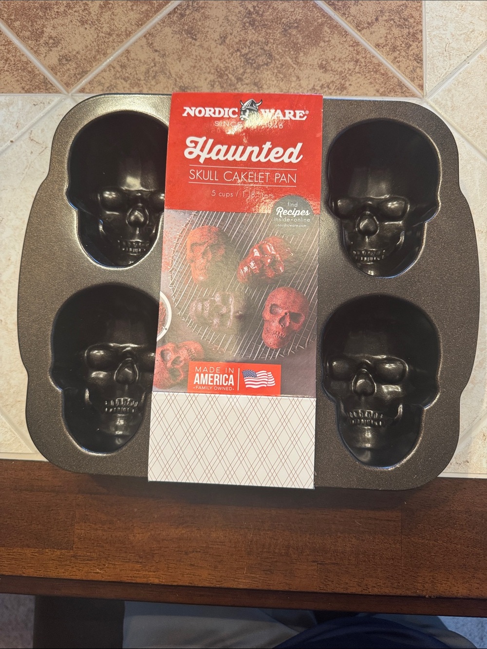 Skull Mini loaf pan